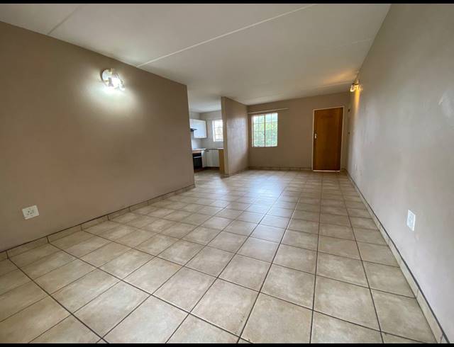 2 BEDROOM TOWNHOUSE FOR SALE IN ELARDUSPARK